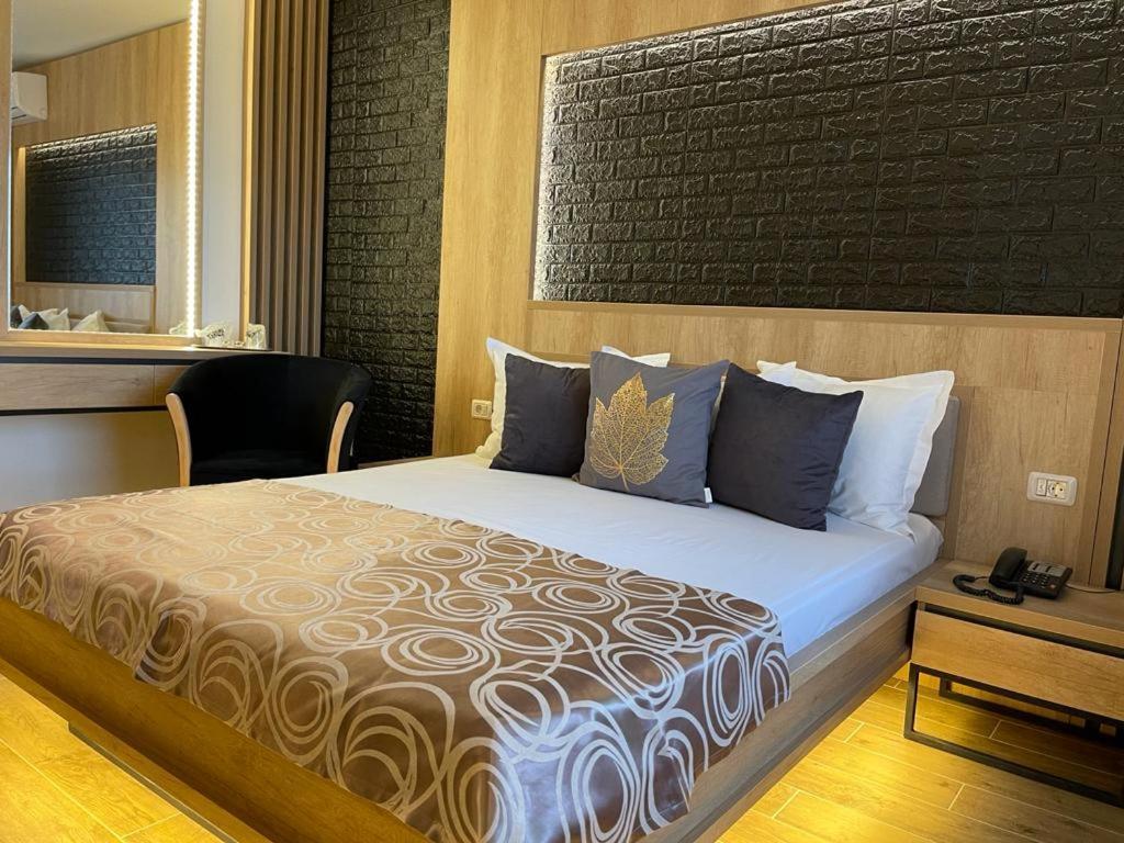 Hotel Tomis Мамая Экстерьер фото