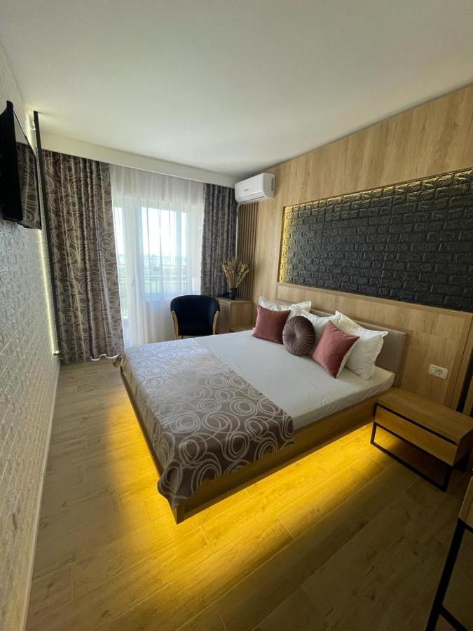 Hotel Tomis Мамая Экстерьер фото